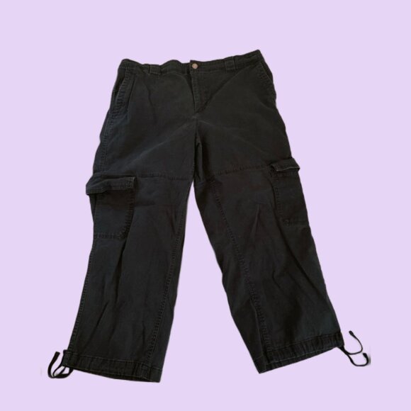 Old Navy Cargo Pants - Picture 1 of 5